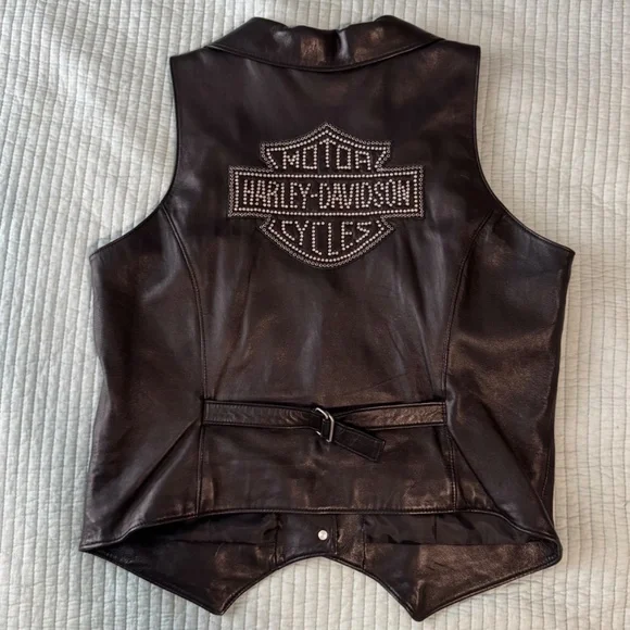 Harley Davidson Diva Leather Vest with Rhinestones - Picture 2 of 6